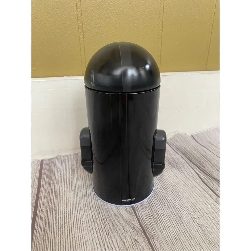 Star wars darth vader 7.5” tin coin bank with removable top black